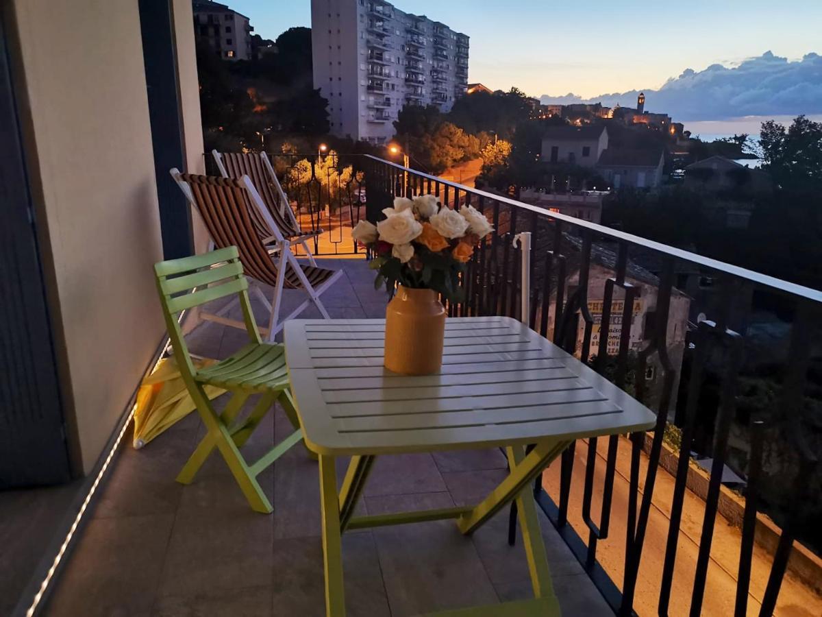 Cosy Avec Vue Sur La A Bastia 60 M²