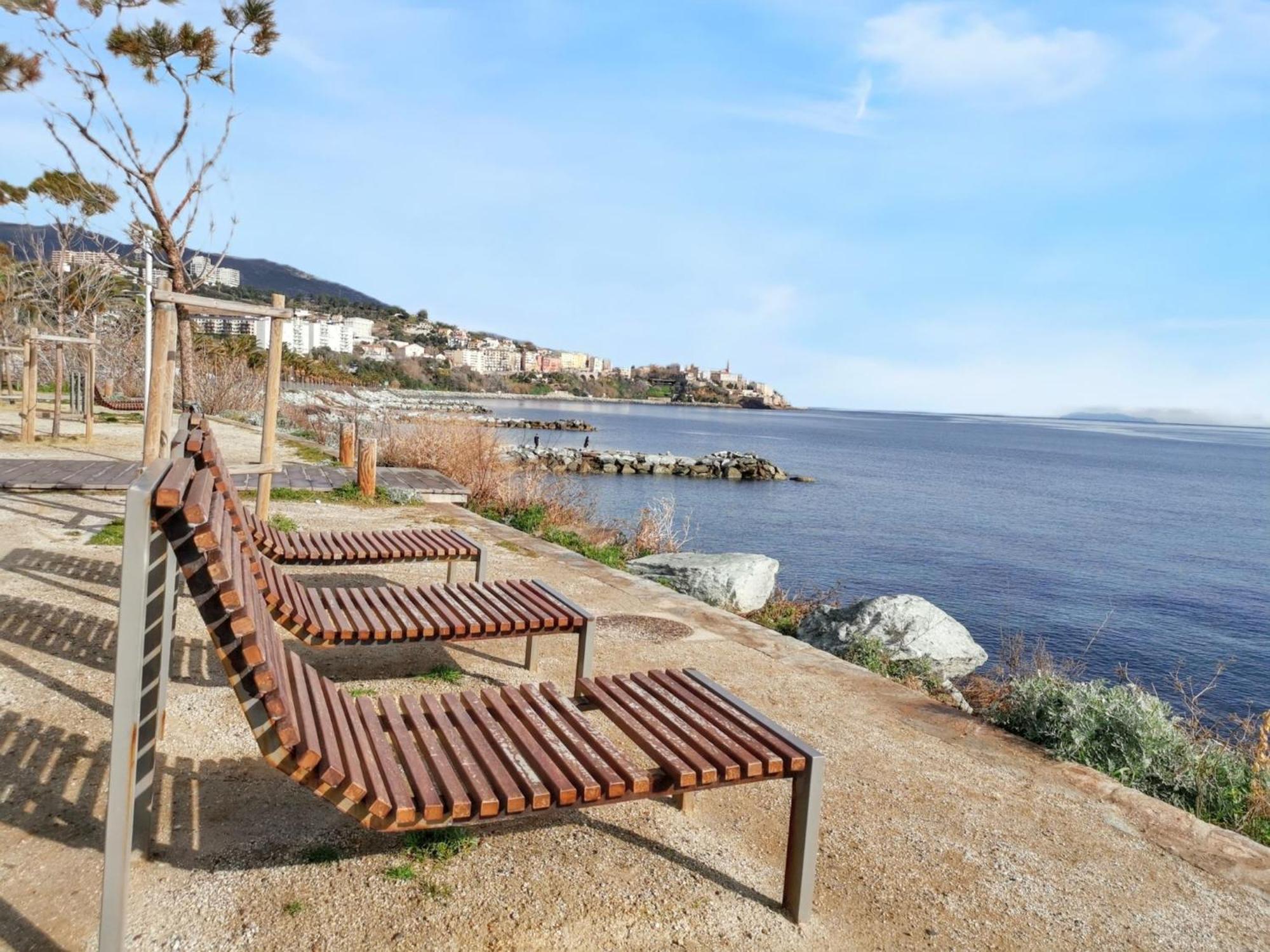 Apartment Cosy Avec Vue Sur La A Bastia 60 M² *
